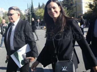 Ελεύθερη χωρίς περιοριστικούς όρους η Εύη Βατίδου – Τι είπε στους δημοσιογράφους