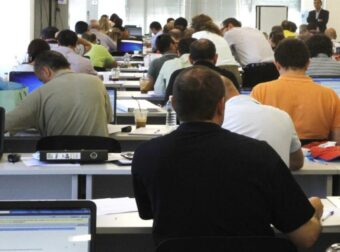 Έρχονται 42.000 προσλήψεις στο δημόσιο: Τα “μυστικά” για μόνιμο διορισμό, σε ποιους τομείς θα γίνουν και πότε ξεκινούν