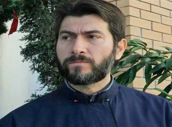 Αποκάλυψη – σοκ για τον Πατέρα Αντώνιο: Πλαστή η σφραγίδα επικύρωσης στην επιστολή – Ανύπαρκτος ο υπάλληλος που την υπογράφει