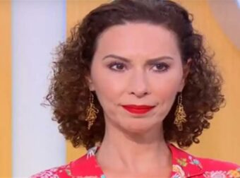 «Έκανα υστερεκτομή. Αφαιρέθηκαν όλα τα εσωτερικά όργανα, η μήτρα, οι ωοθήκες, οι σάλπιγγες…» – Η σοκαριστική περιγραφή της Δώρας Χρυσικού για τον καρκίνο (Video)