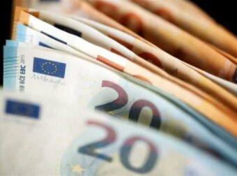 Έσκασαν τα ευχάριστα: Έρχεται ζεστό επίδομα 300 ευρώ που δώσει μια ανάσα στου πολίτες – Ποιοι οι δικαιούχοι;