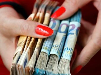 Τεράστια ανάσα: Επίδομα 1.300 ευρώ προς όλους τους Έλληνες