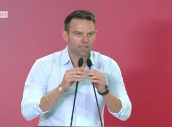 Ομιλία Κασσελάκη στην Κεντρική Επιτροπή: Λύση τώρα με τις διαγραφές ή κάνω δημοψήφισμα – Πανικός στην αίθουσα με γιουχαΐσματα και φωνές