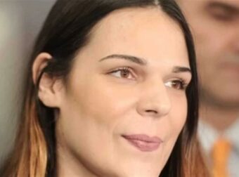 «Πλέον οι κατσαρίδες έχουν γίνει μέρος της ζωής μου» – Συγκλονίζουν οι επιστολές που έγραφε η Ειρήνη Μελισσαροπούλου μέσα στις φυλακές του Χονγκ Κονγκ