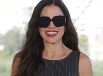 «Είχε μία φοβερή ζεστασιά στο βλέμμα και μία γλυκύτητα…» – Η αντίδραση της Ναταλίας Δραγούμη όταν είδε για πρώτη φορά τον σύζυγό της