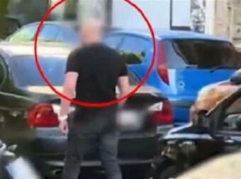 «Νταής» οδηγός επιτέθηκε σε γυναίκα στη μέση του δρόμου: Βίντεο ντοκουμέντο τον δείχνει να σηκώνει χέρι πάνω της – Τι απαντά ο ίδιος για το επεισόδιο