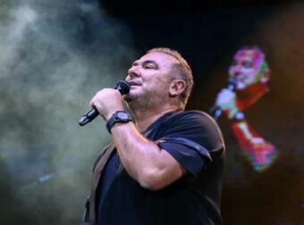 Ανακοίνωσε το «τέλος» ο Αντώνης Ρέμος