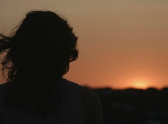 Ο άντρας μου με άφnσε για μια άλλη, όμως η ζωή δεν του τα έφερε όπως ήθελε. Στενοχωριέμαι γι΄αυτόν