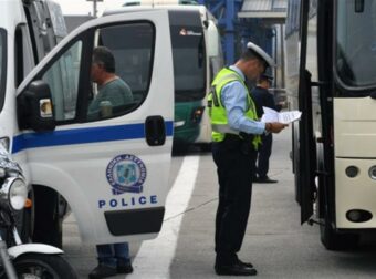 Χανιά: Αδιανόητες σκηνές ανήλικοι μαθητές έκαναν κοπάνα και μετέτρεψαν του δρόμου κοντά στο σχολείο σε ρινγκ