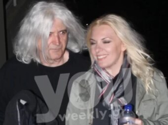 Ο αξέχαστος γάμος Καρβέλα & Πάνια το 2010 – Έχει μείνει στην ιστορία το κόκκινο νυφικό της Αννίτας