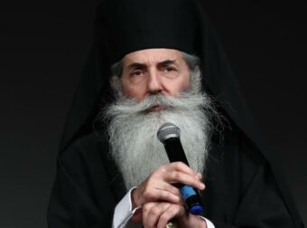 Σάλος με τον Μητροπολίτη Πειραιώς Σεραφείμ: «Τέλος η Εκκλησία για τους βουλευτές που είπαν ναι στα ομόφυλα ζευγάρια» (video)